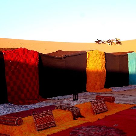 Palmeras Y Dunas Luxery Camp Merzuga Kültér fotó